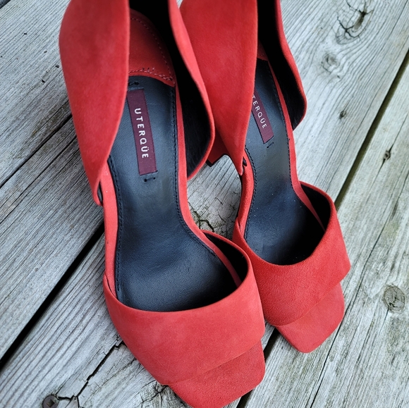 Red suede shoes sz.8 - Picture 7 of 7